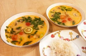 Подробнее о статье Простой рецепт домашнего супа Том ям