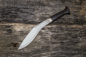 Подробнее о статье Характеристики кованых ножей из стали Х12МФ: плюсы и минусы