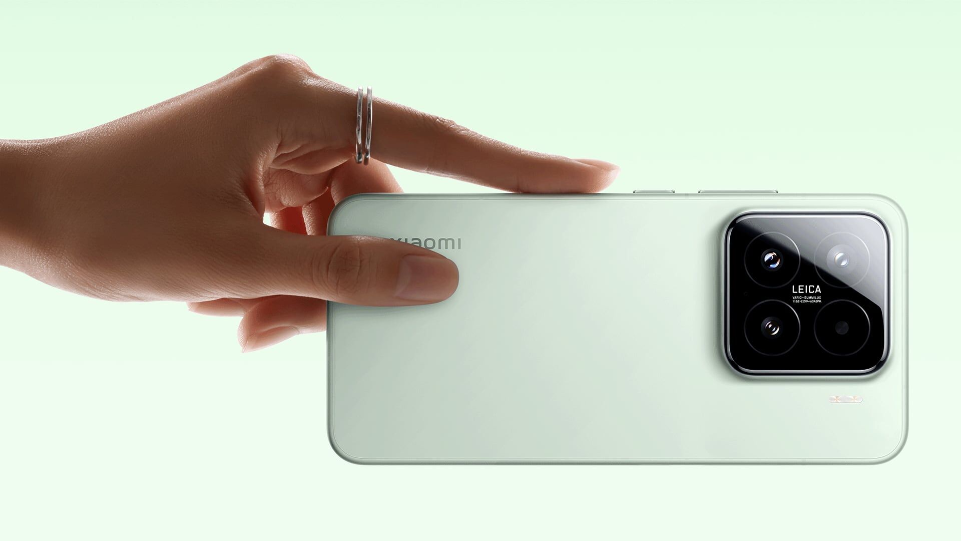 Вы сейчас просматриваете Xiaomi готовит «убийцу флагманов»: 7000 мАч, топовая камера и нереальная производительность в Xiaomi 16